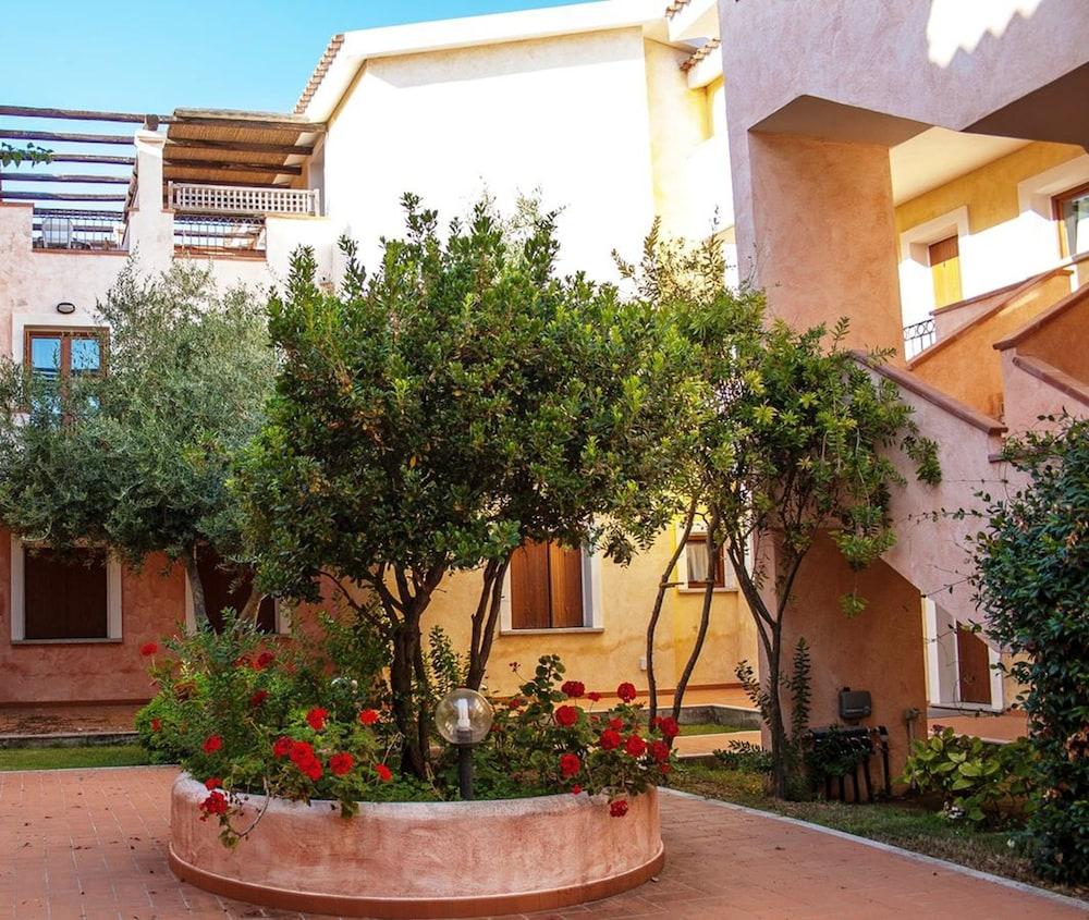 Residence Olimpo Santa Teresa Gallura Eksteriør bilde