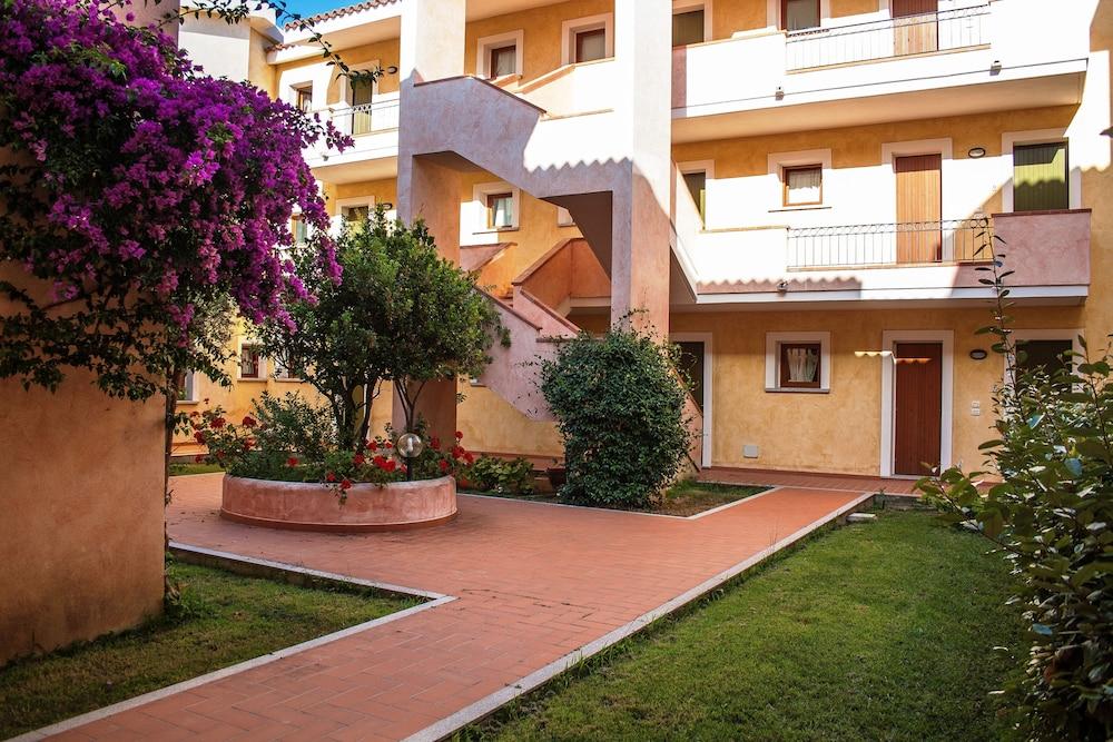 Residence Olimpo Santa Teresa Gallura Eksteriør bilde